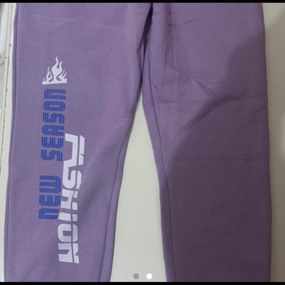 PrettyLittleThing sweatpants - Picture 2 of 2